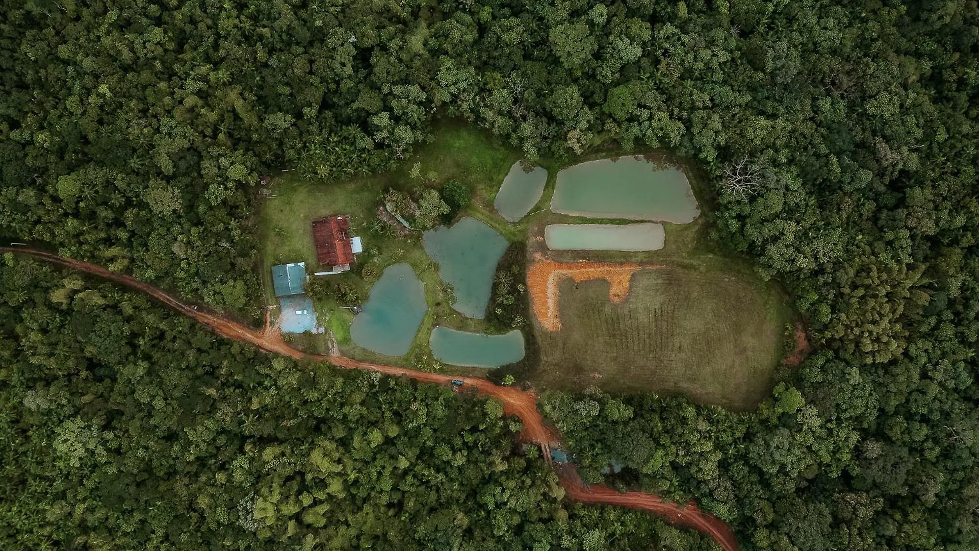 Séjour à la ferme Villa Refugio Rio Lamin: Conforto Na Natureza Wq3975 à Itapoá