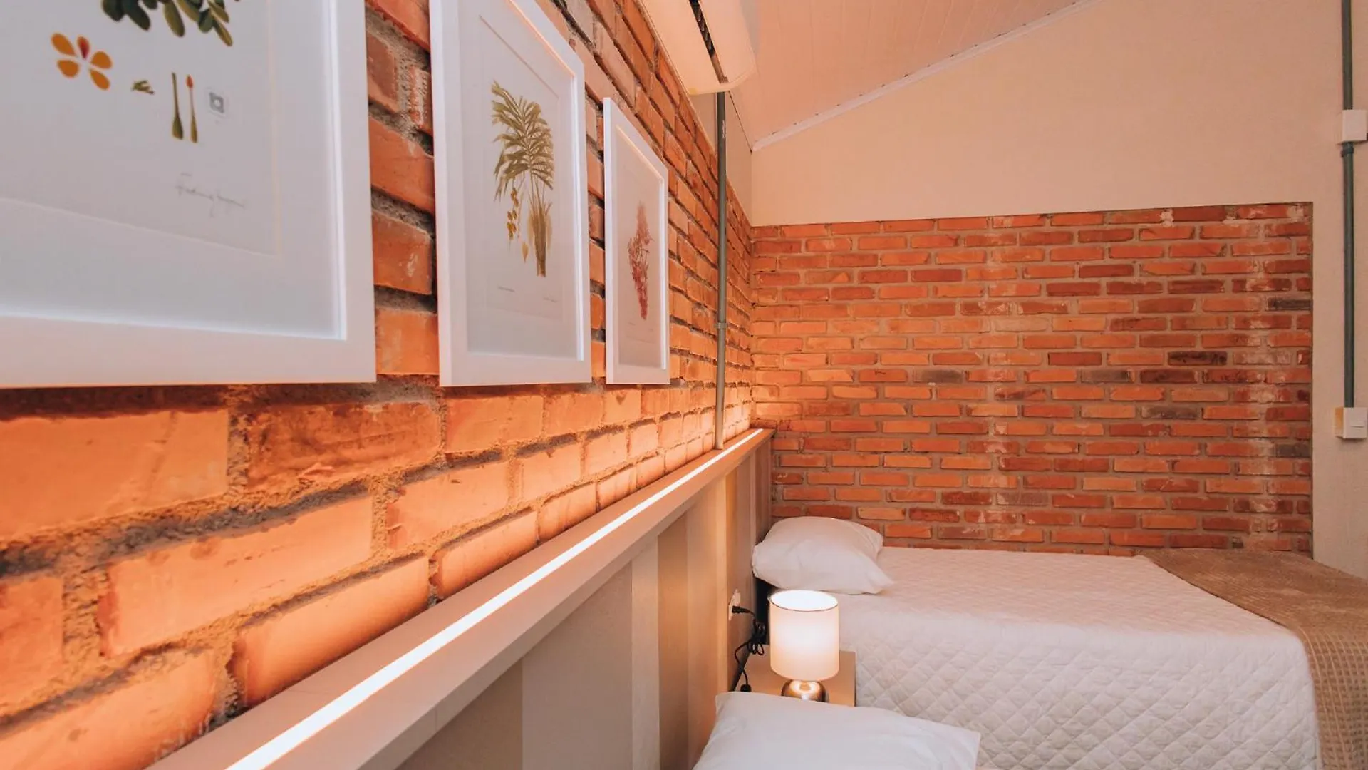 Villa Refugio Rio Lamin: Conforto Na Natureza Wq3975 à Itapoá 0*,