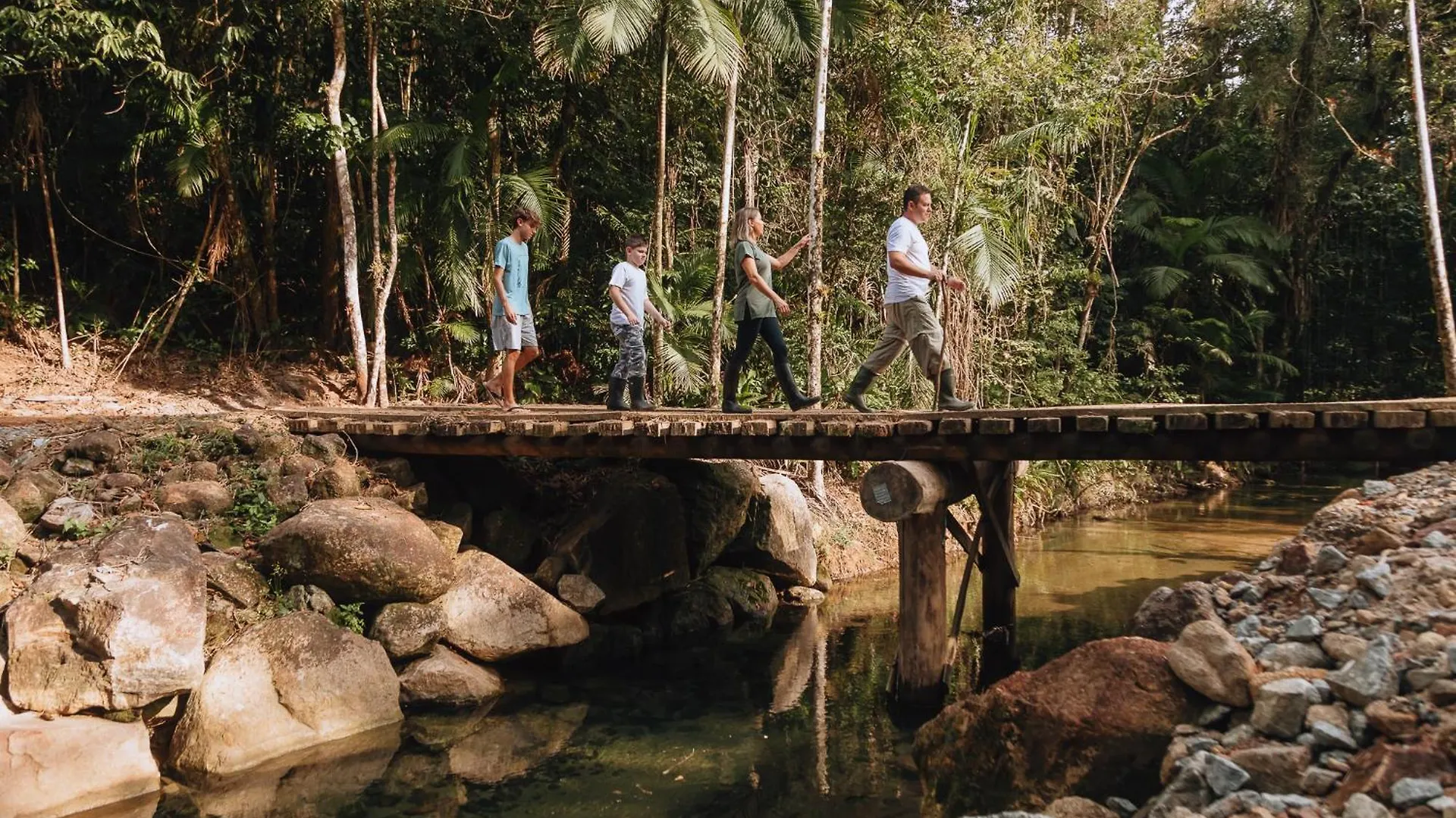 Séjour à la ferme Villa Refugio Rio Lamin: Conforto Na Natureza Wq3975 à Itapoá